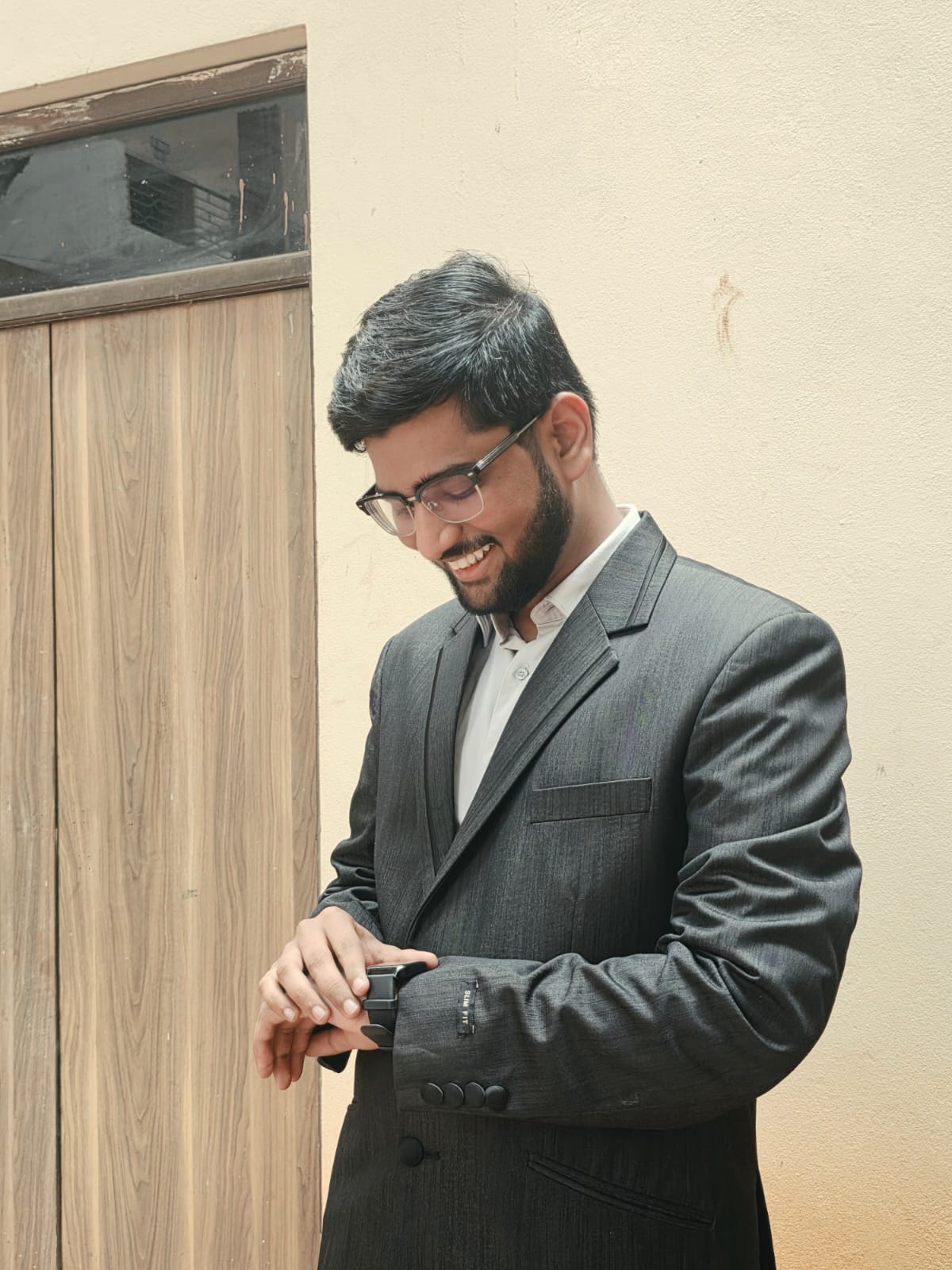 Golla Bharath speaking at a Recurse event
